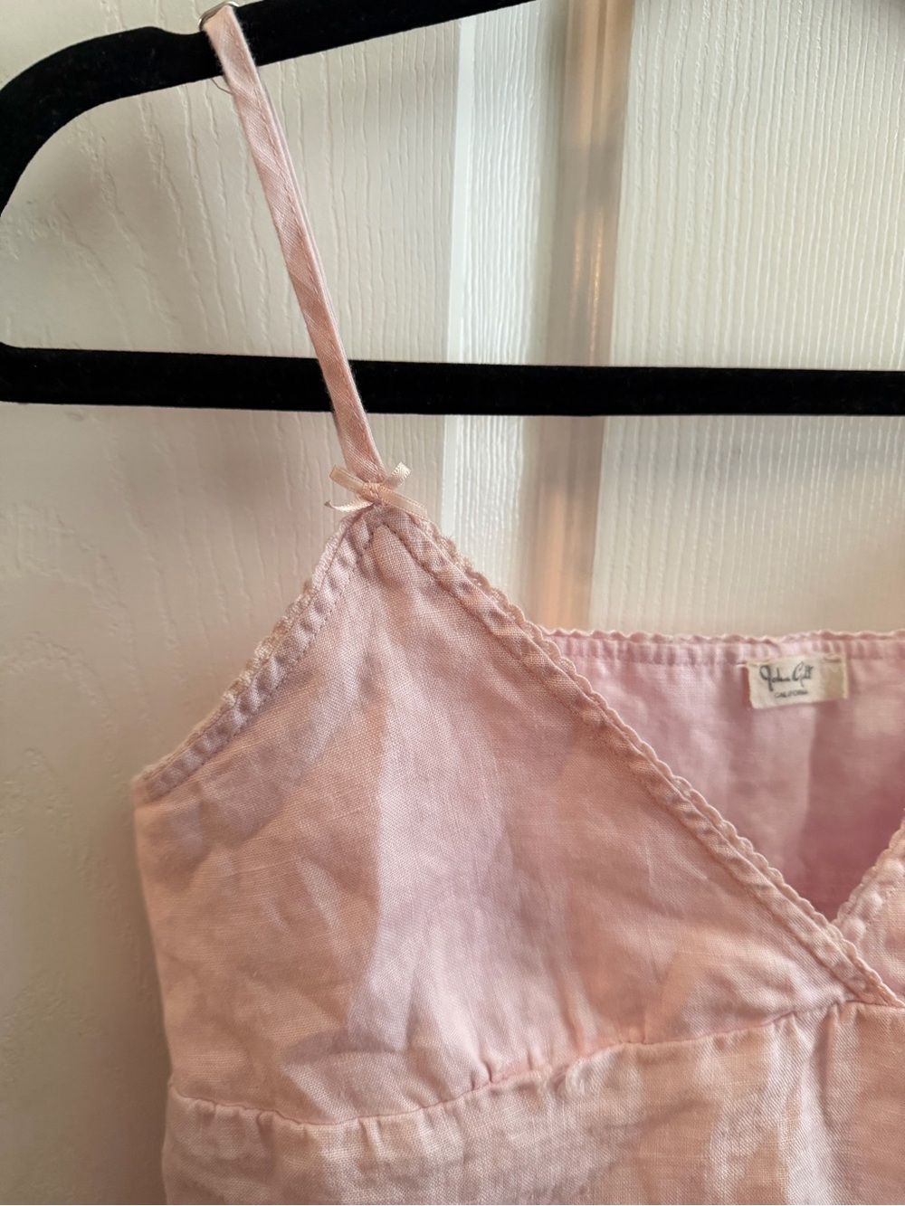 Brandy Melville Pale Pink Linen Spaghetti Strap Tank - Picture 2 of 4